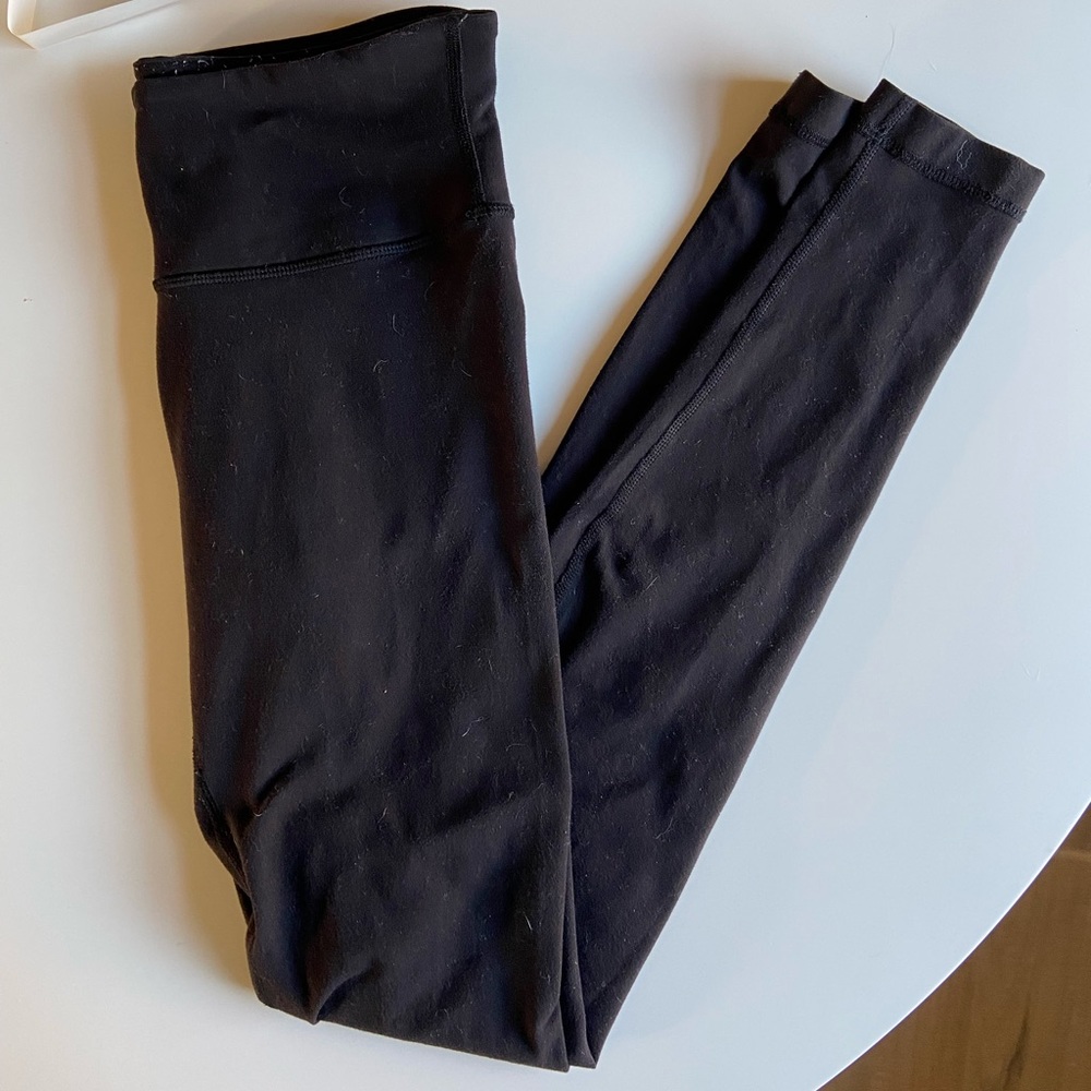 Lululemon Wunder under size 6 leggings